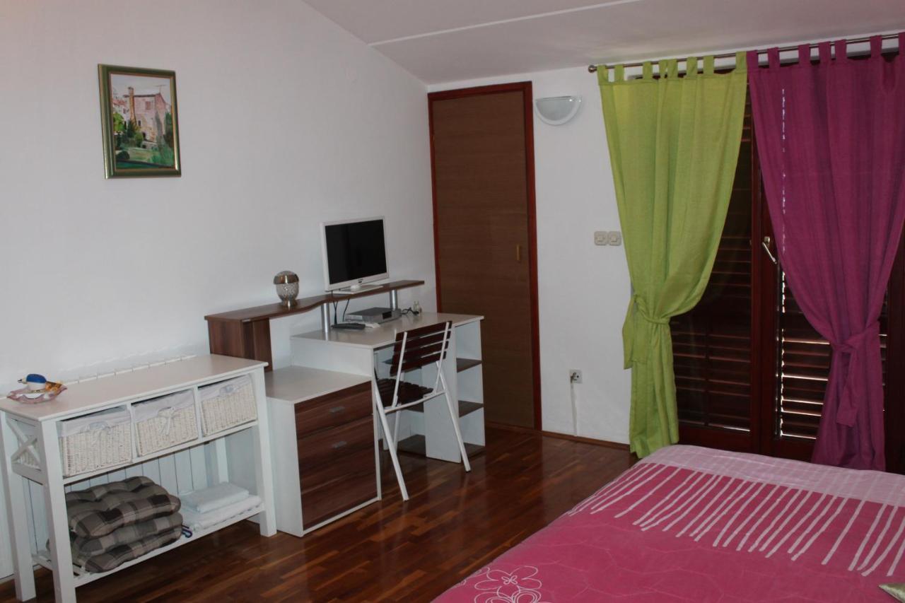 Haus Milan AP3 Apartment Fazana Bagian luar foto
